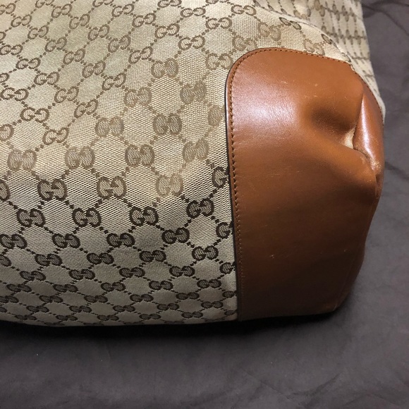 Oversized Gucci Travel Tote - Picture 4 of 9